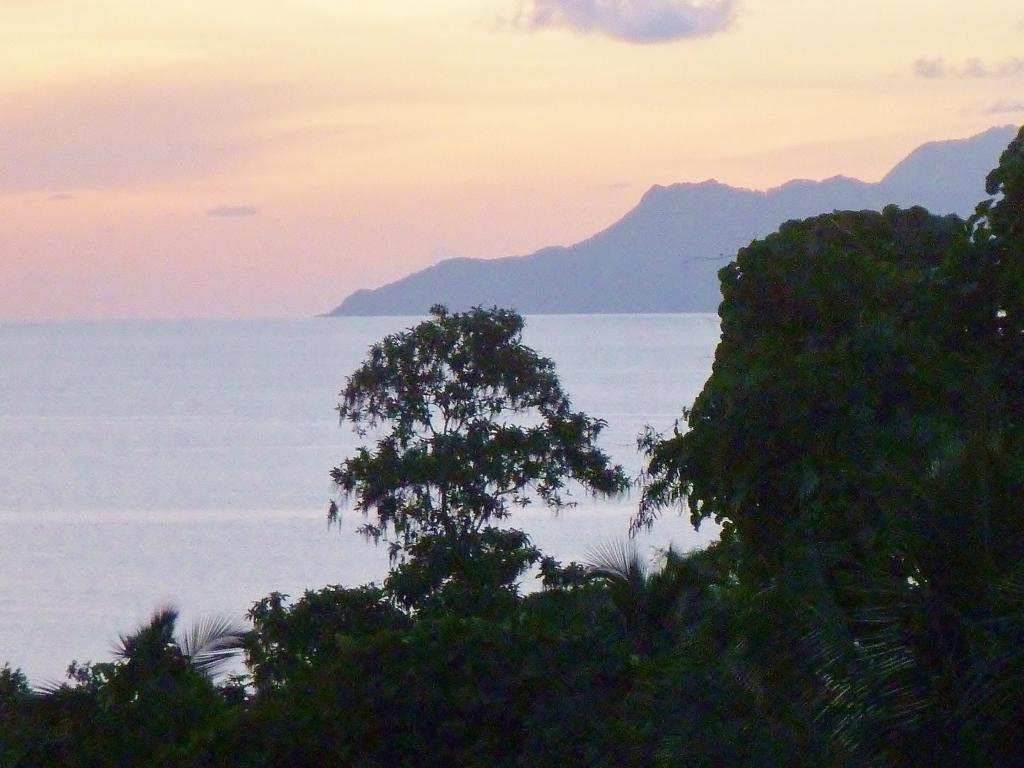 La Batie Selfcatering Apartment Vịnh Beau Vallon Ngoại thất bức ảnh
